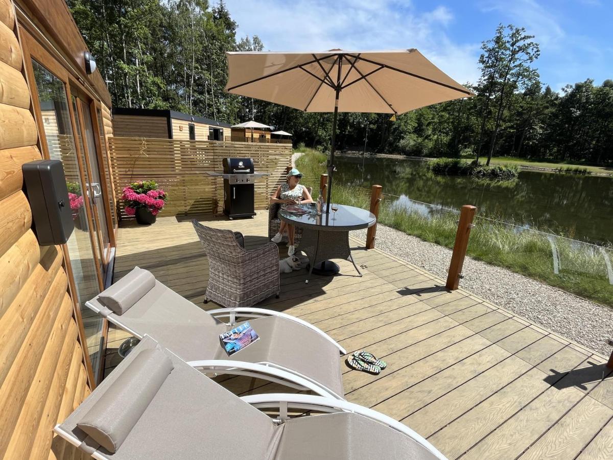 Oak Boutique Lodge Includes Hot Tub Air Con & Dog يورك المظهر الخارجي الصورة